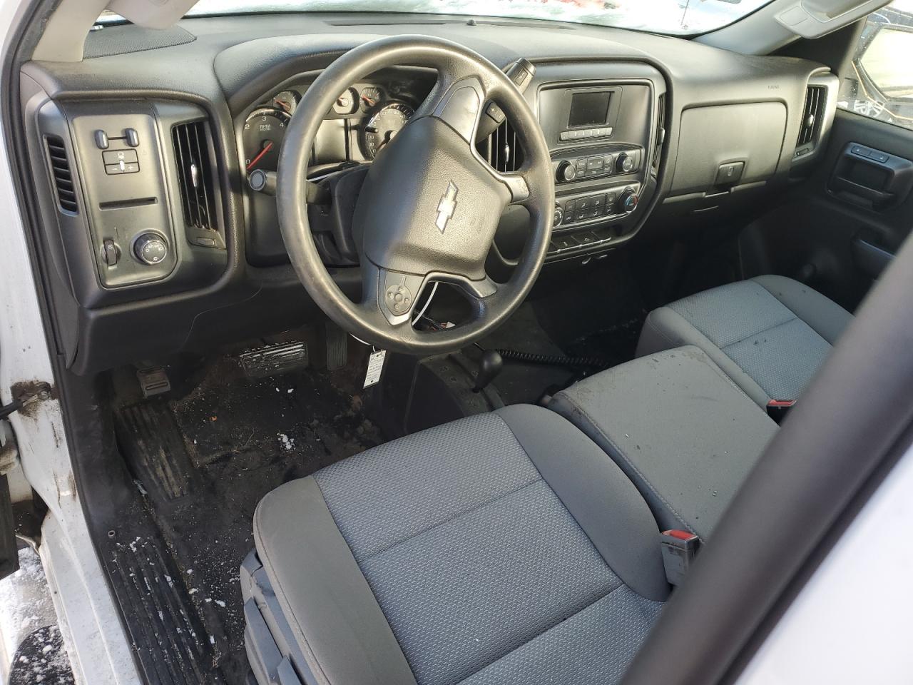 2016 Chevrolet Silverado - Image 8
