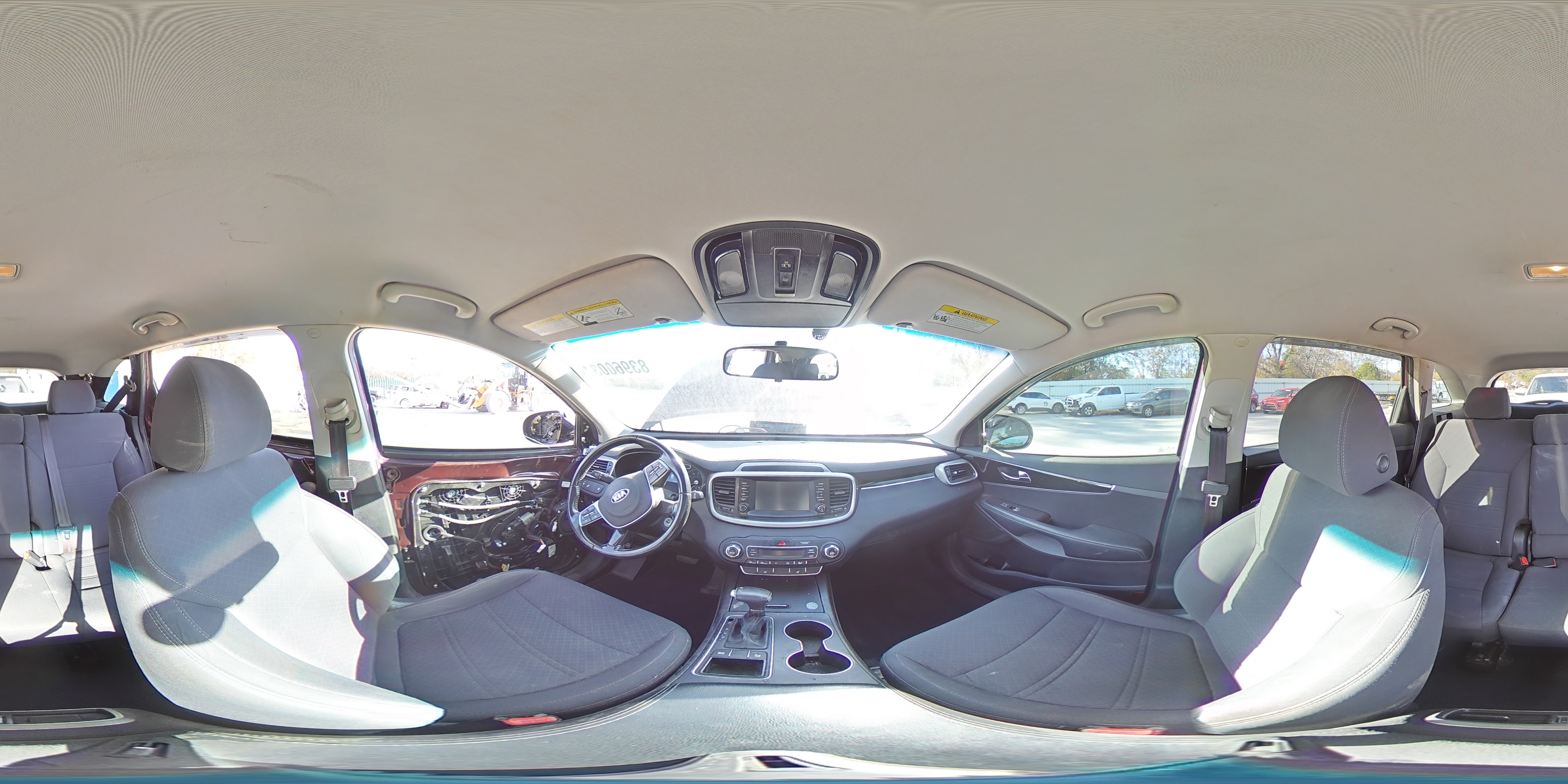 2020 Kia Sorento L VIN: 5XYPG4A36LG633725 Lot: 83960034