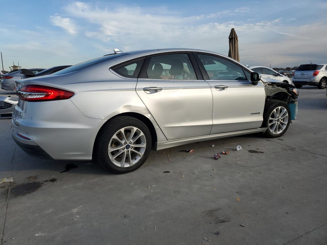 VIN 3FA6P0LU6KR206730 2019 FORD FUSION no.3