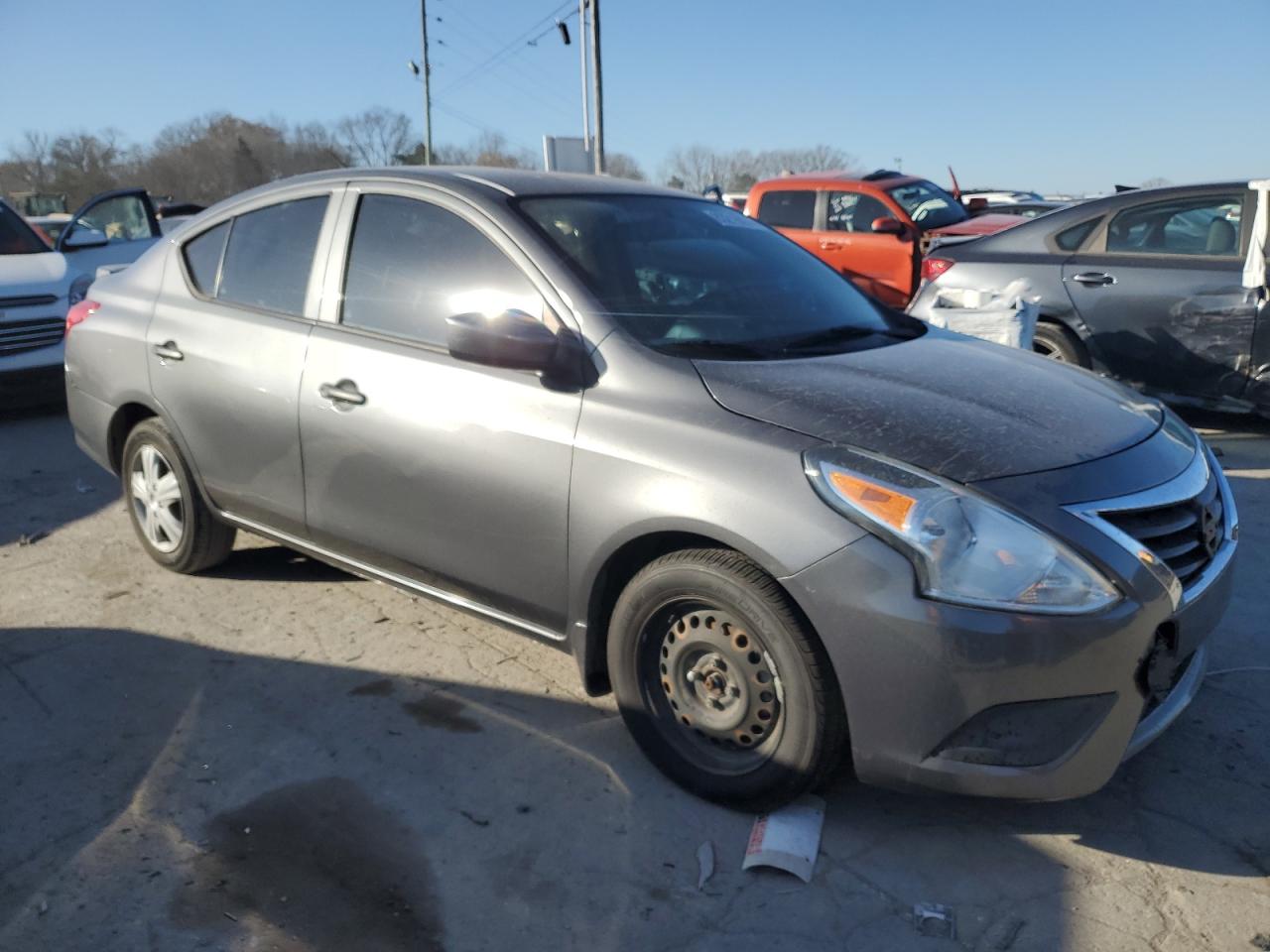 2017 Nissan Versa - Image 4
