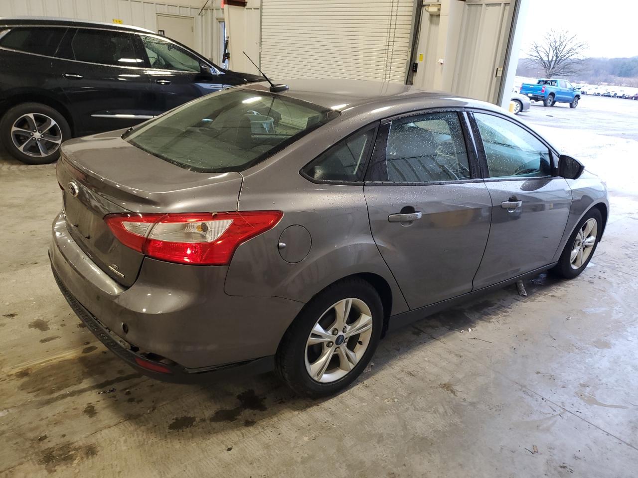 VIN 1FADP3F22EL153661 2014 FORD FOCUS no.3