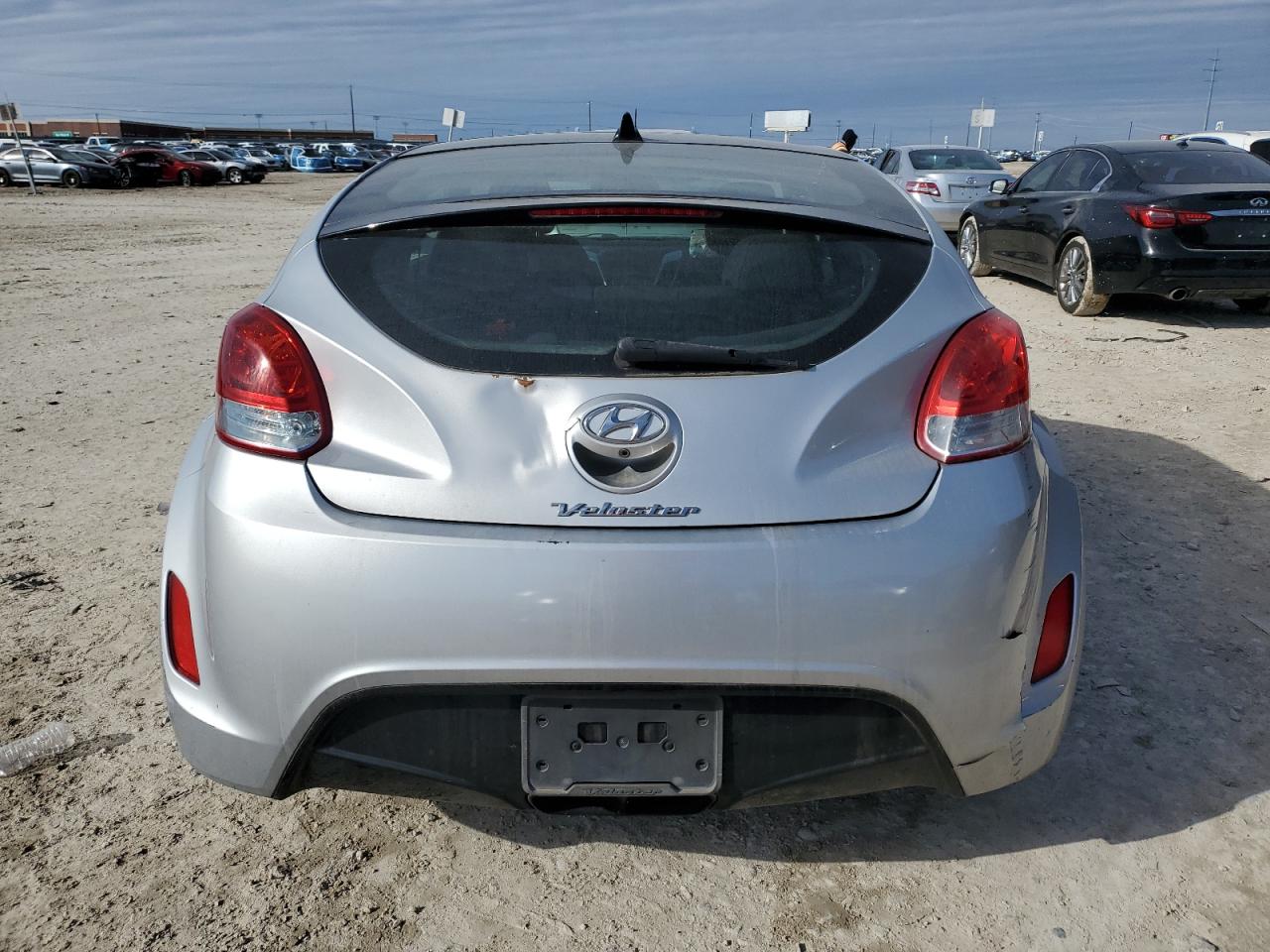 VIN KMHTC6AD8HU322782 2017 HYUNDAI VELOSTER no.6