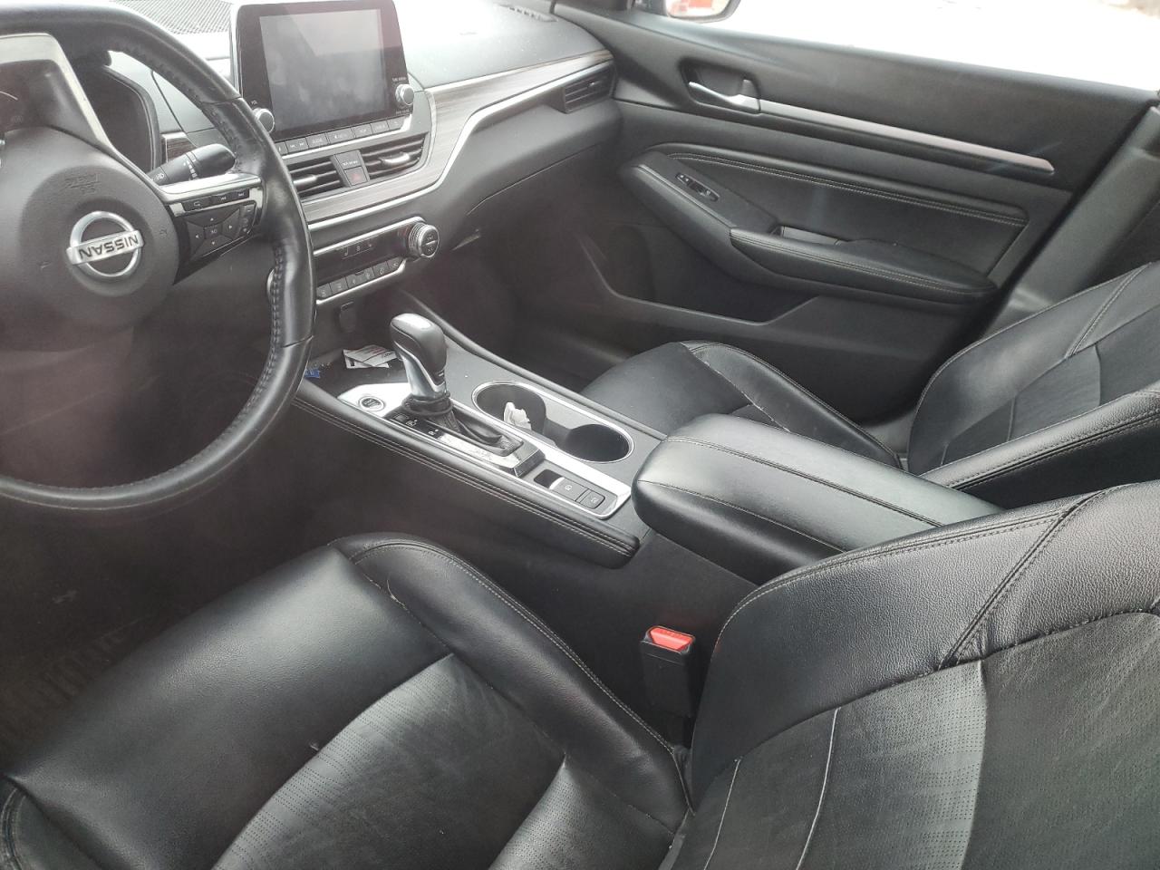 2019 Nissan Altima - Image 8