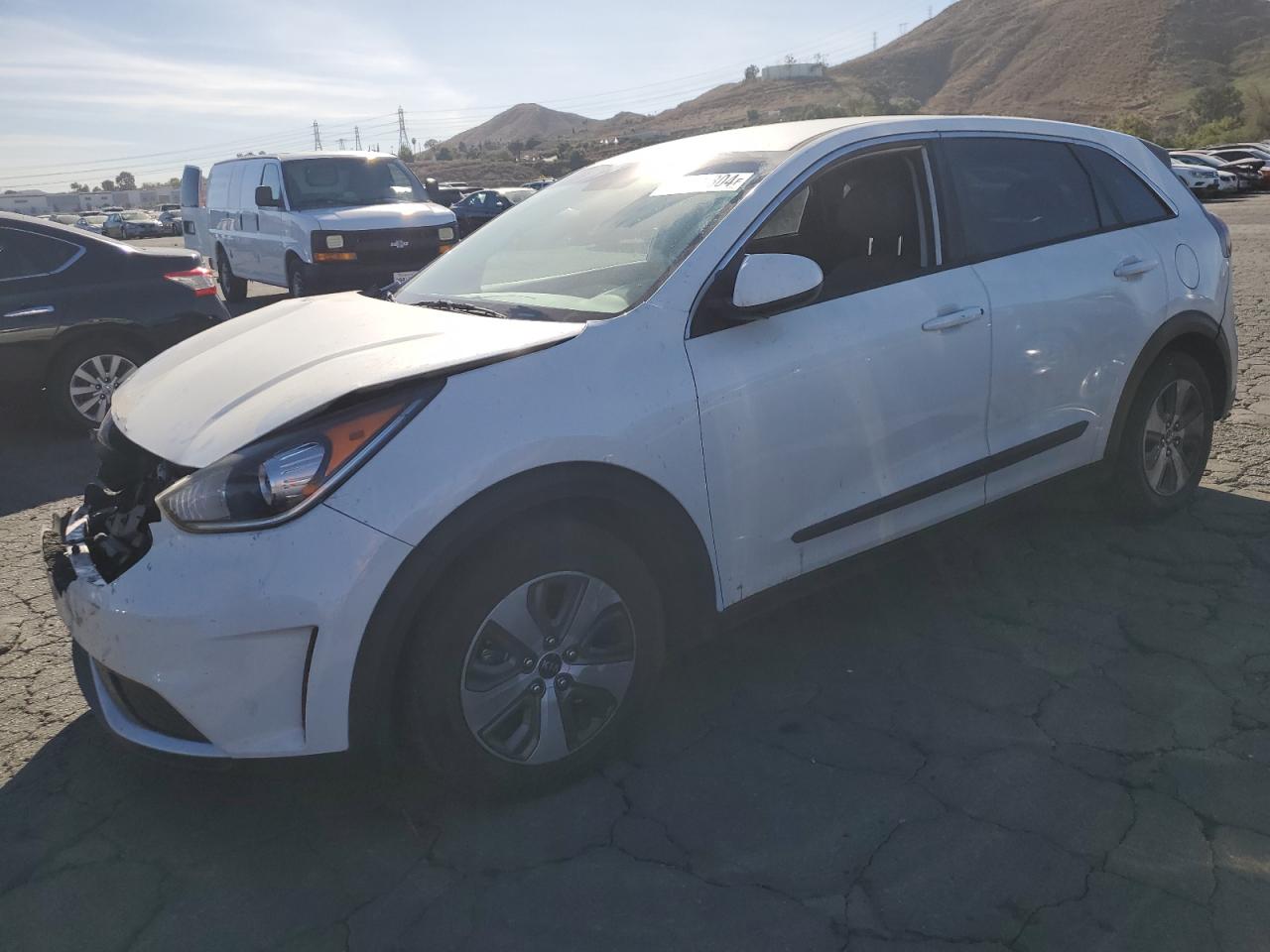 VIN KNDCB3LC4J5203556 2018 KIA NIRO no.1