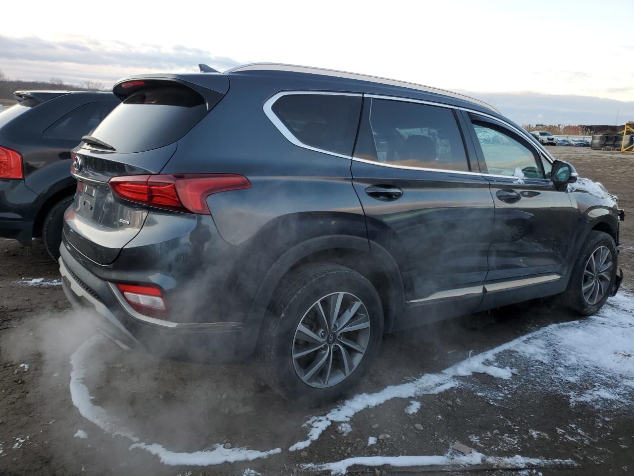 2020 Hyundai Santa Fe - Image 3