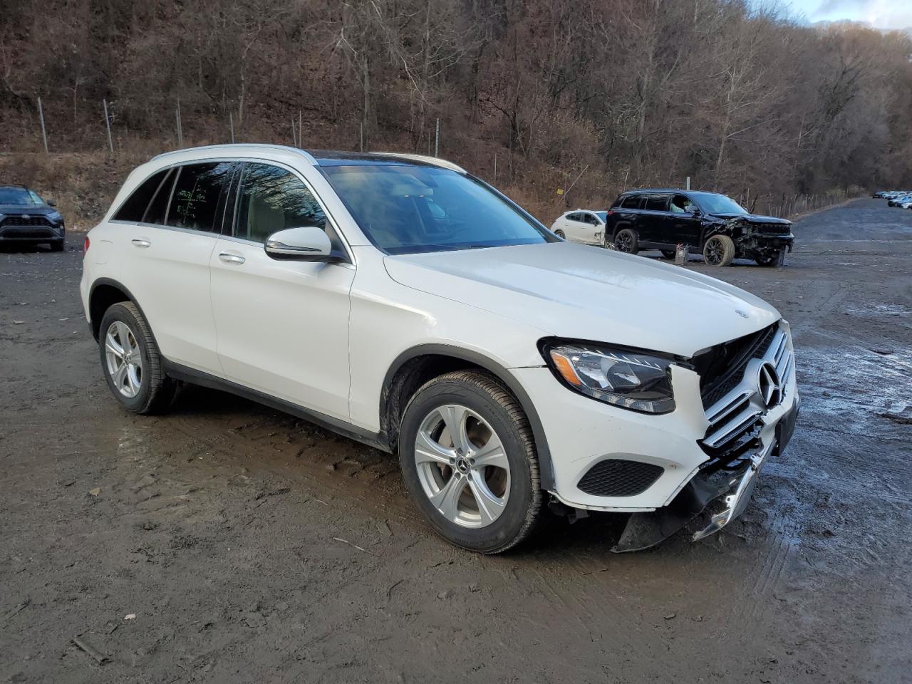 2018 Mercedes-Benz GLC - Image 4