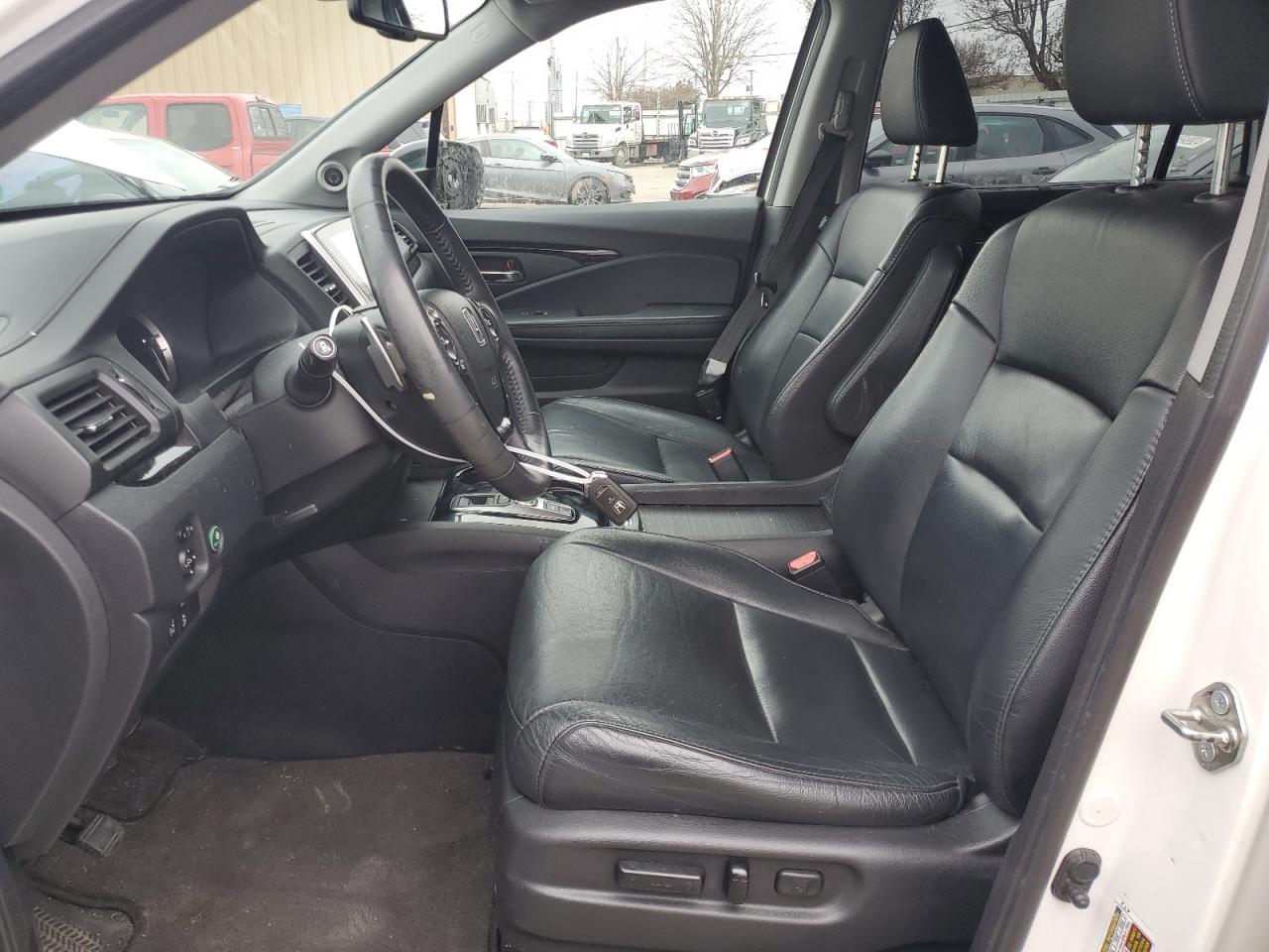 2017 Honda Pilot - Image 7