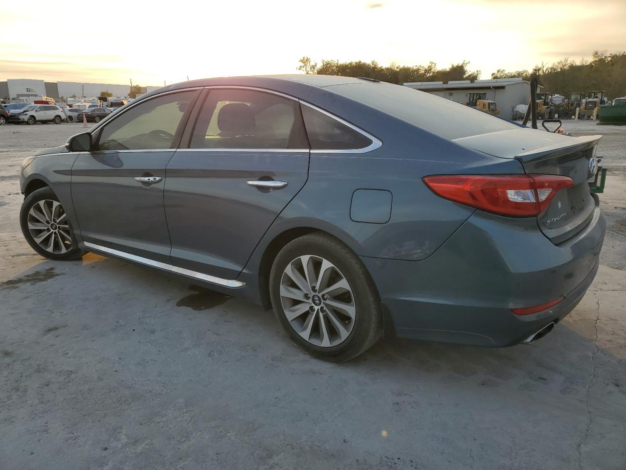 VIN 5NPE34AF4FH151832 2015 HYUNDAI SONATA no.2