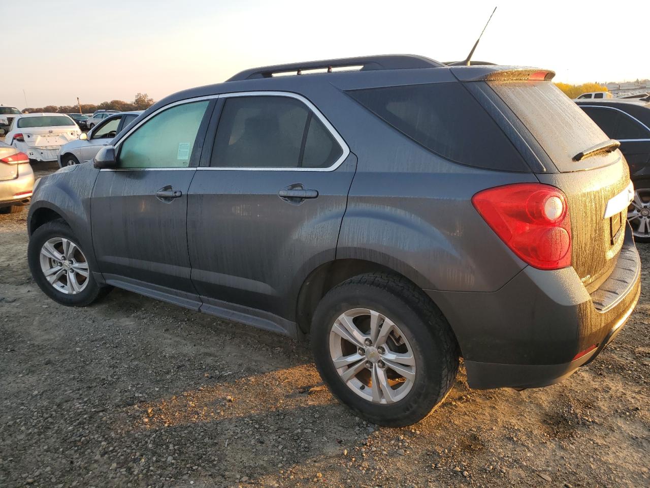 2010 Chevrolet Equinox - Image 2