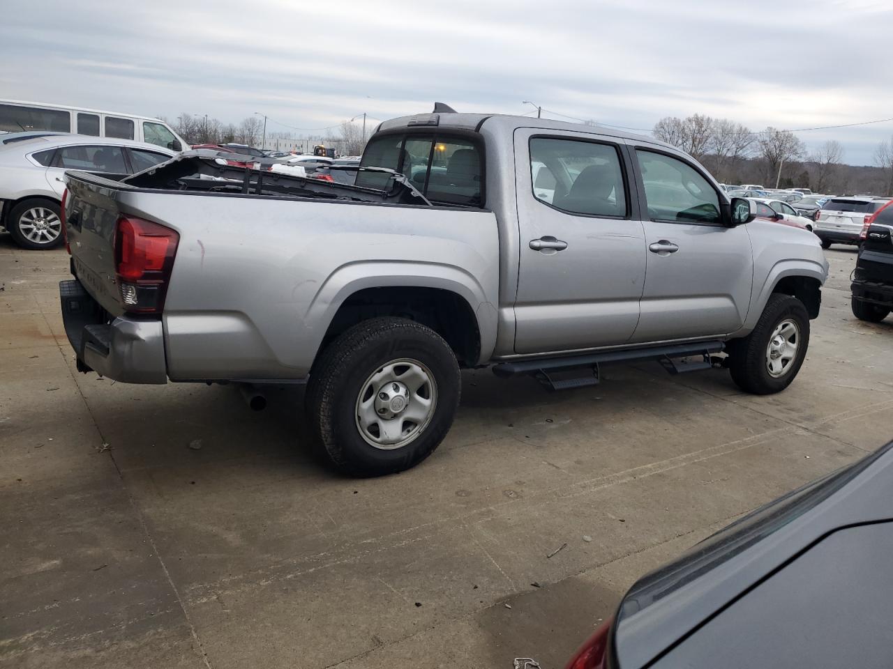 VIN 3TMCZ5AN0JM162929 2018 TOYOTA TACOMA no.3