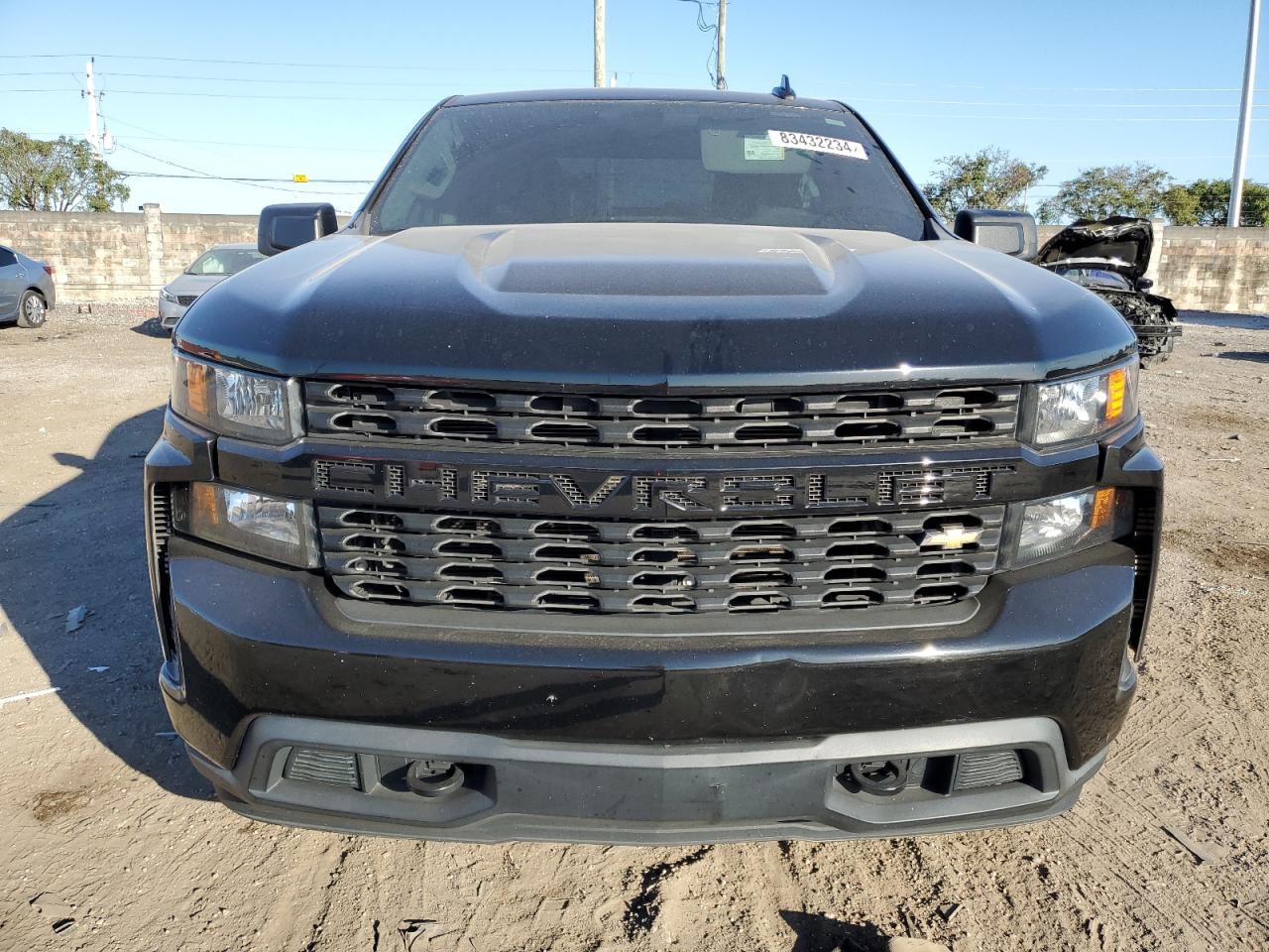 2019 Chevrolet Silverado - Image 5