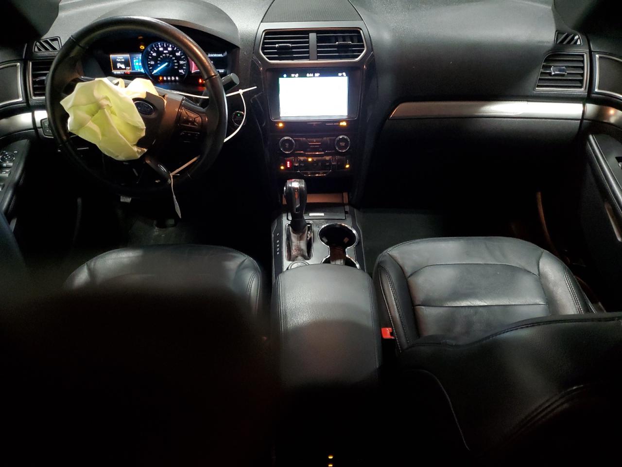 2018 Ford Explorer - Image 8