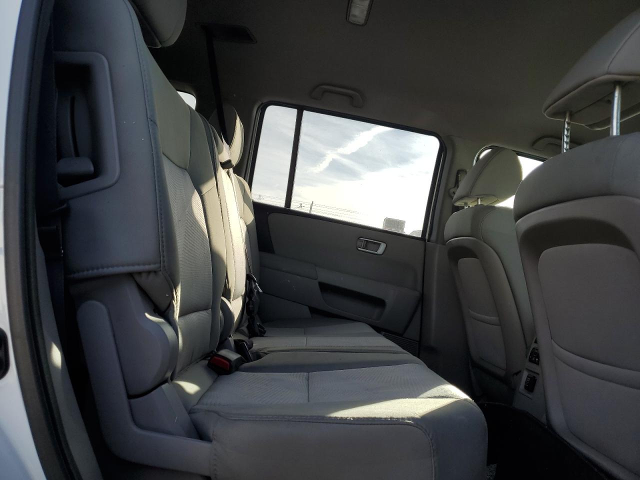 2014 Honda Pilot - Image 11