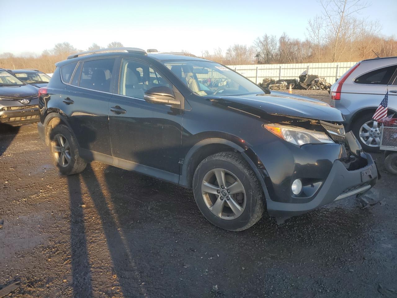 VIN 2T3RFREV6FW293583 2015 TOYOTA RAV4 no.4