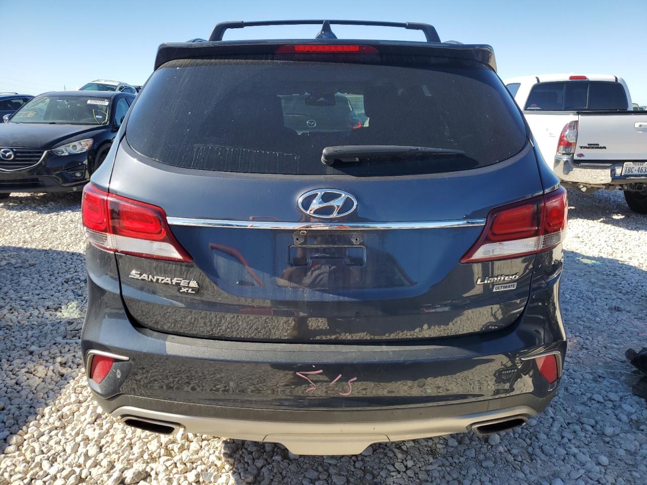 2019 Hyundai Santa Fe - Image 6