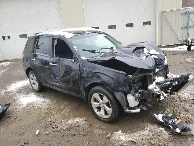  SUBARU FORESTER 2013 Czarny