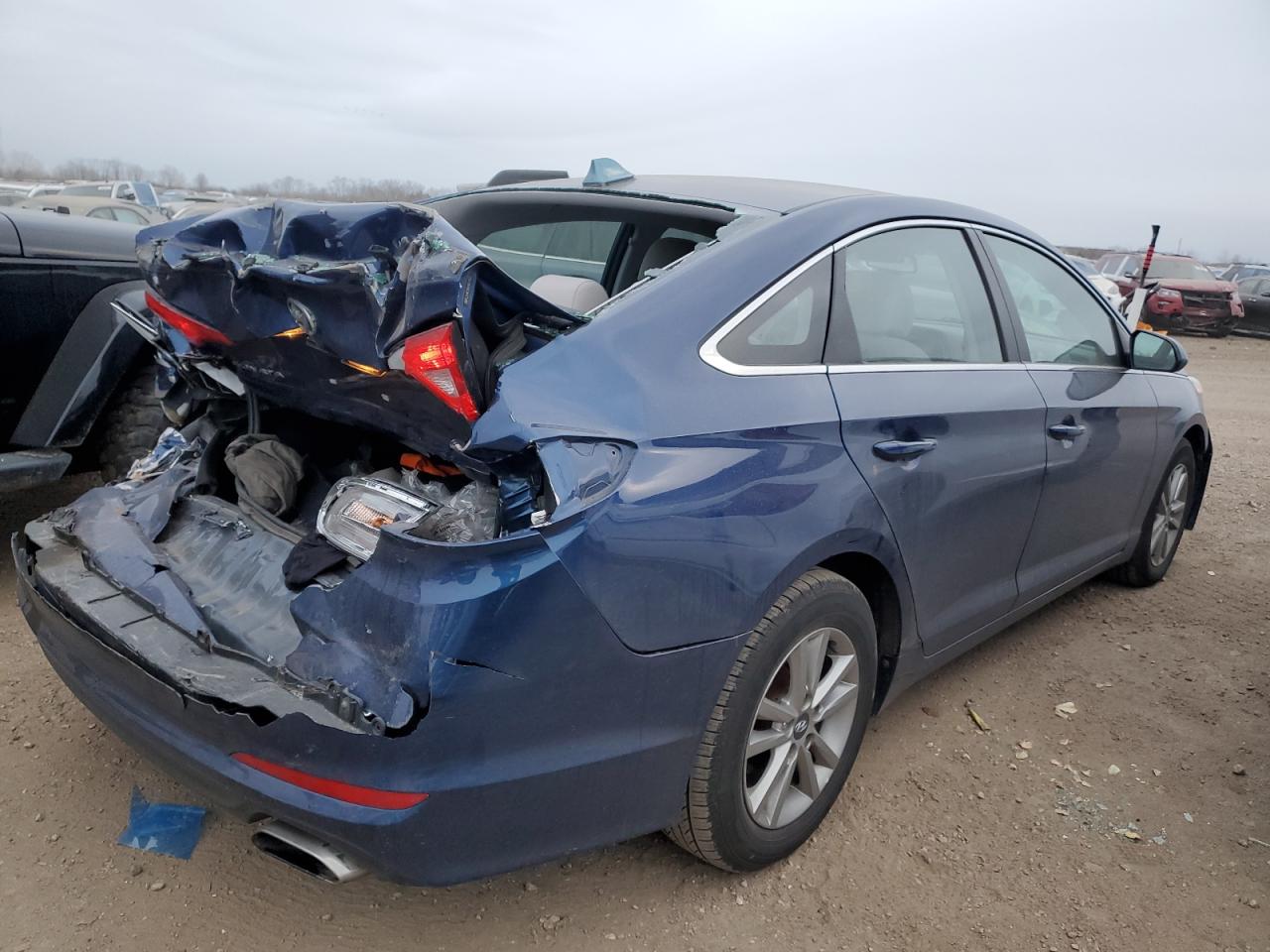 2017 Hyundai Sonata - Image 3