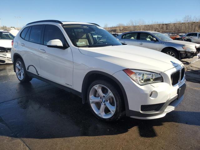  BMW X1 2015 Белый