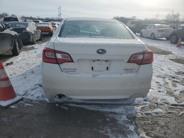 Sedans SUBARU LEGACY 2016 Biały