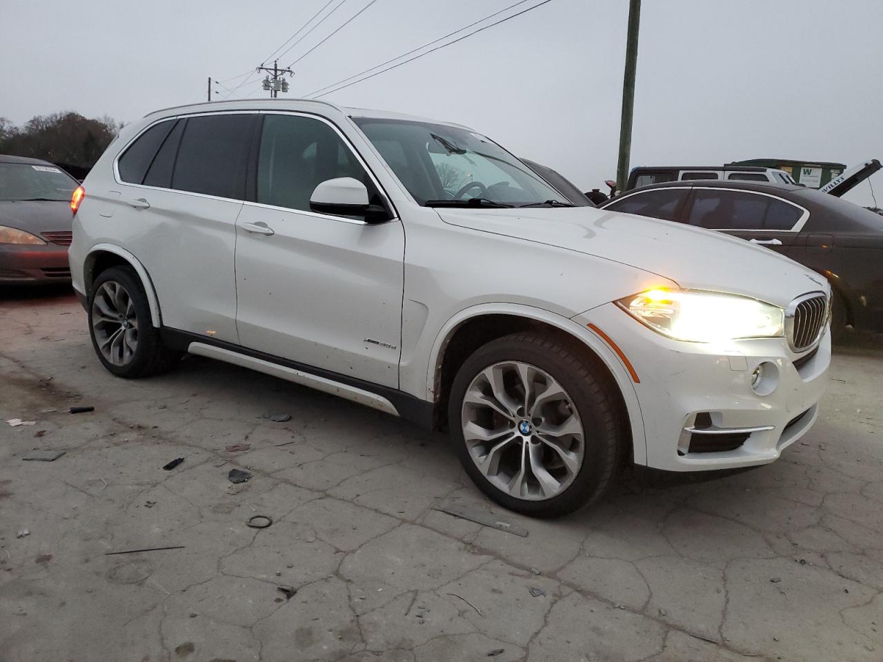 VIN 5UXKS4C57G0N15202 2016 BMW X5 no.4