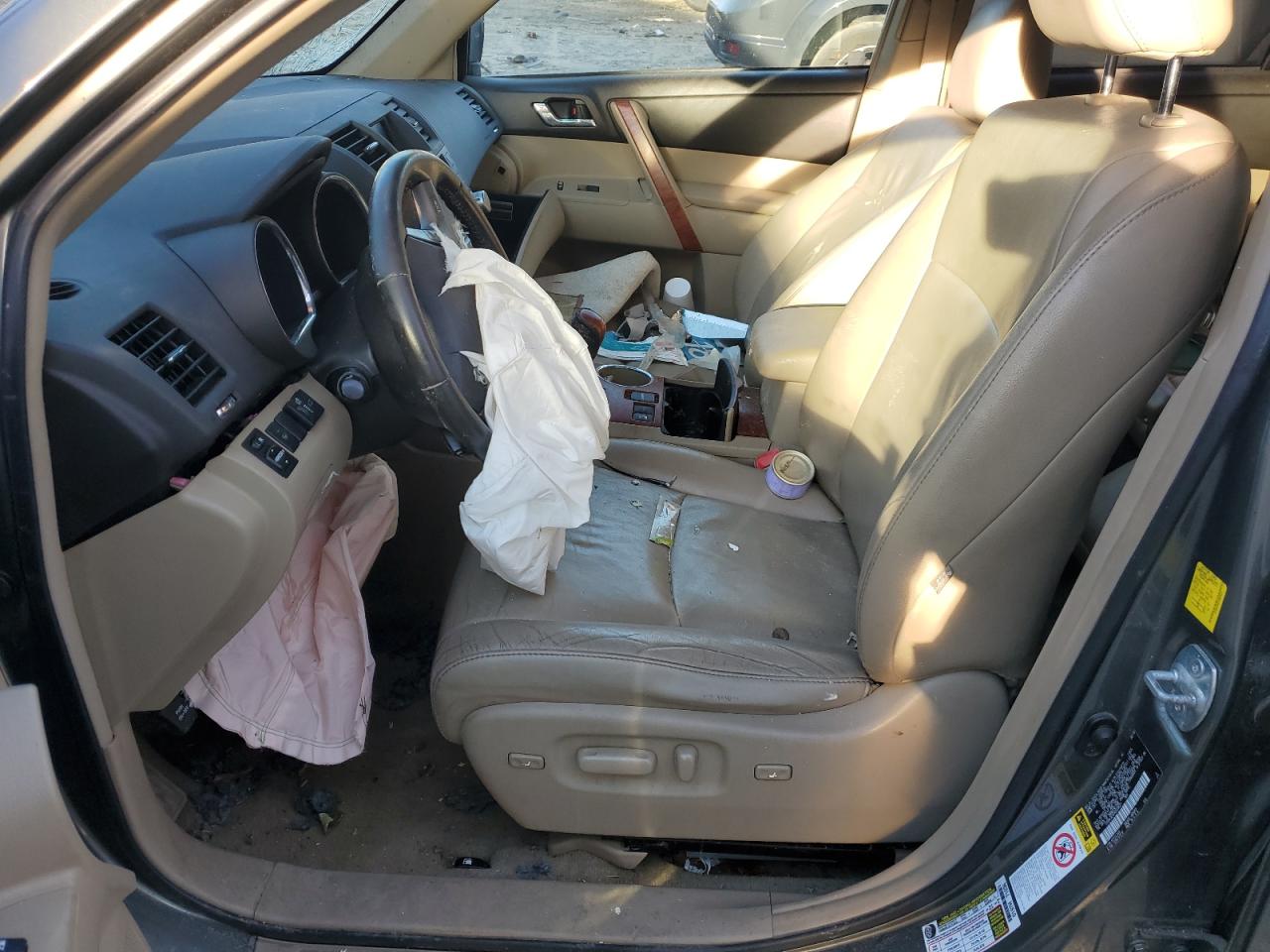 2010 Toyota Highlander Limited VIN: 5TDDK3EH7AS029621 Lot: 84250804