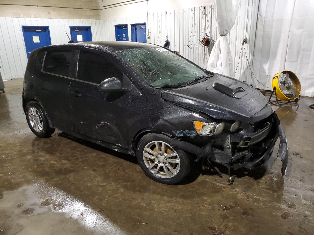 VIN 1G1JC6SH5F4158863 2015 CHEVROLET SONIC no.4