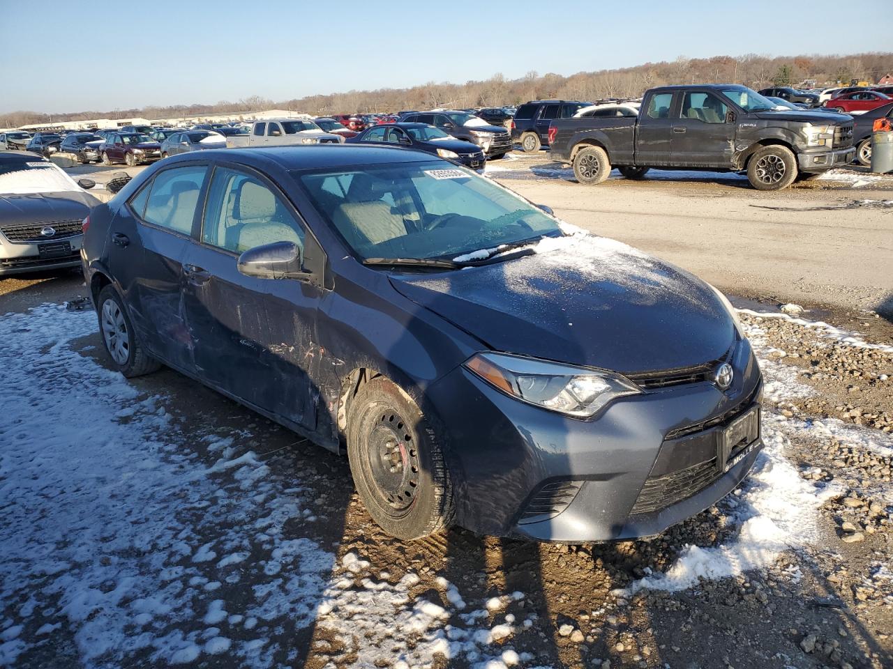 VIN 5YFBURHE8GP555599 2016 TOYOTA COROLLA no.4