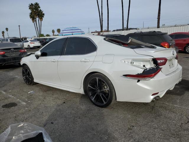  TOYOTA CAMRY 2020 Белы