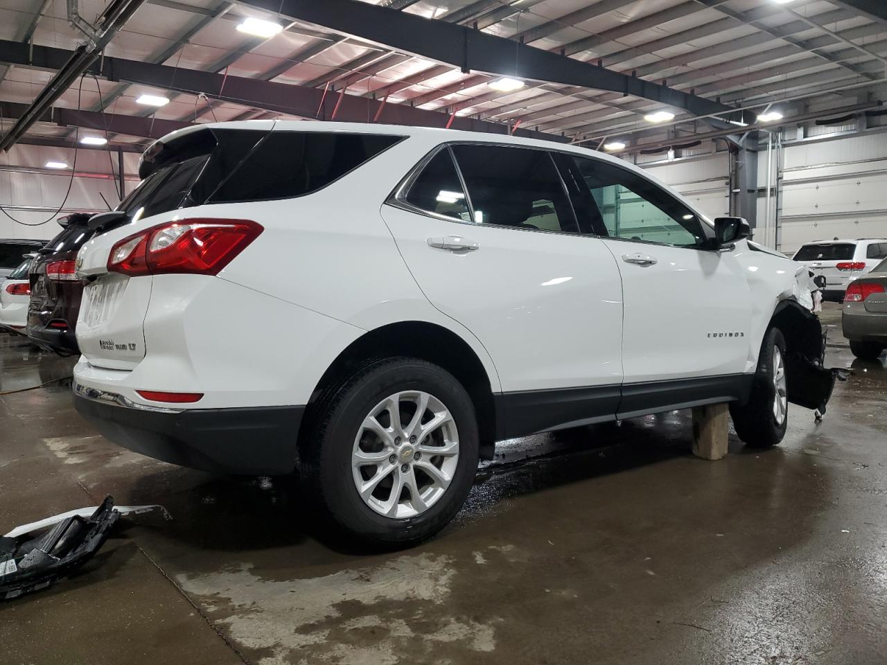 2020 Chevrolet Equinox - Image 3