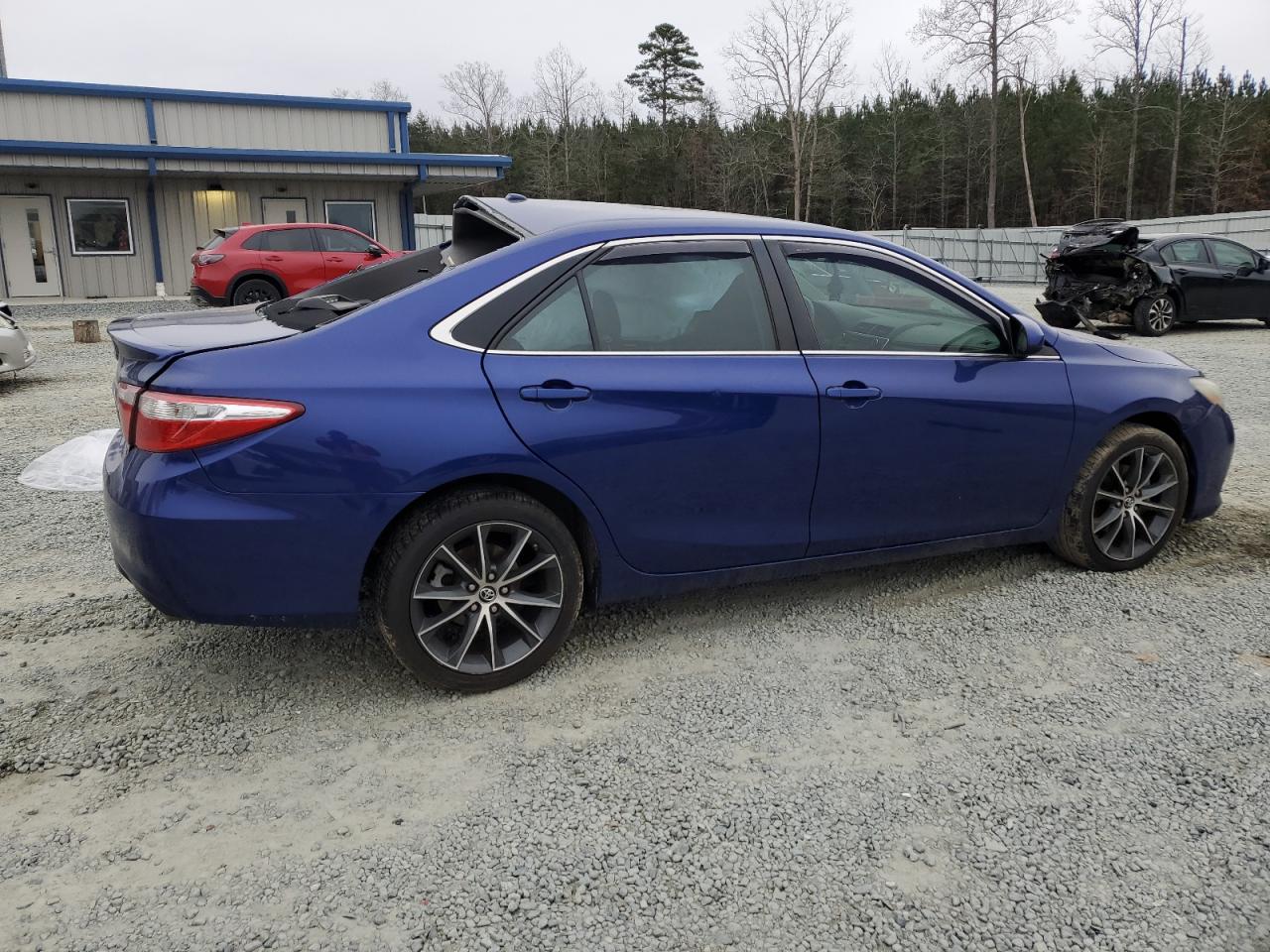 2016 Toyota Camry - Image 3