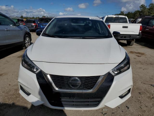  NISSAN VERSA 2020 Biały