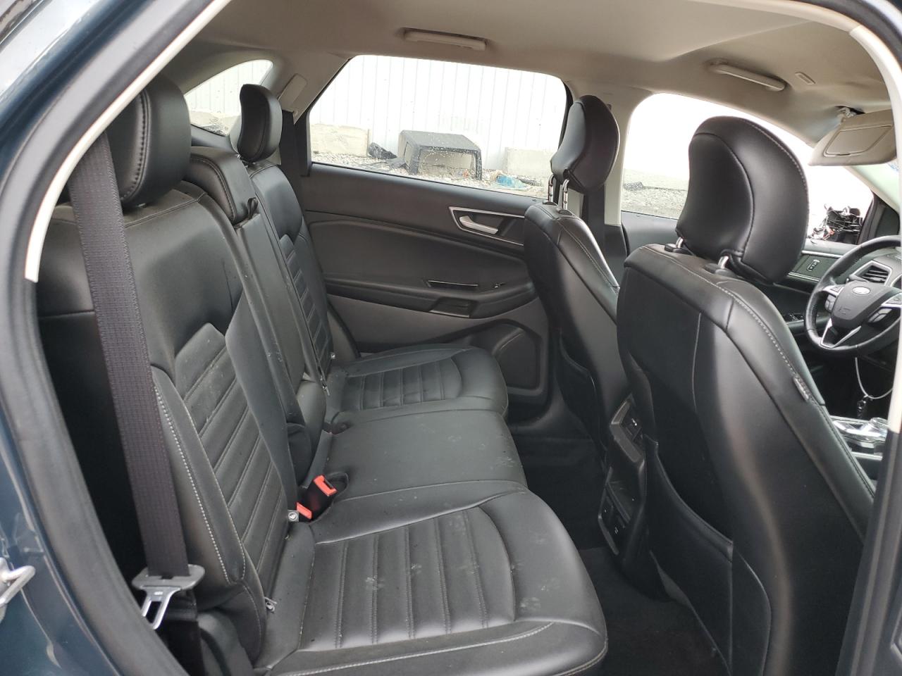2019 Ford Edge - Image 11