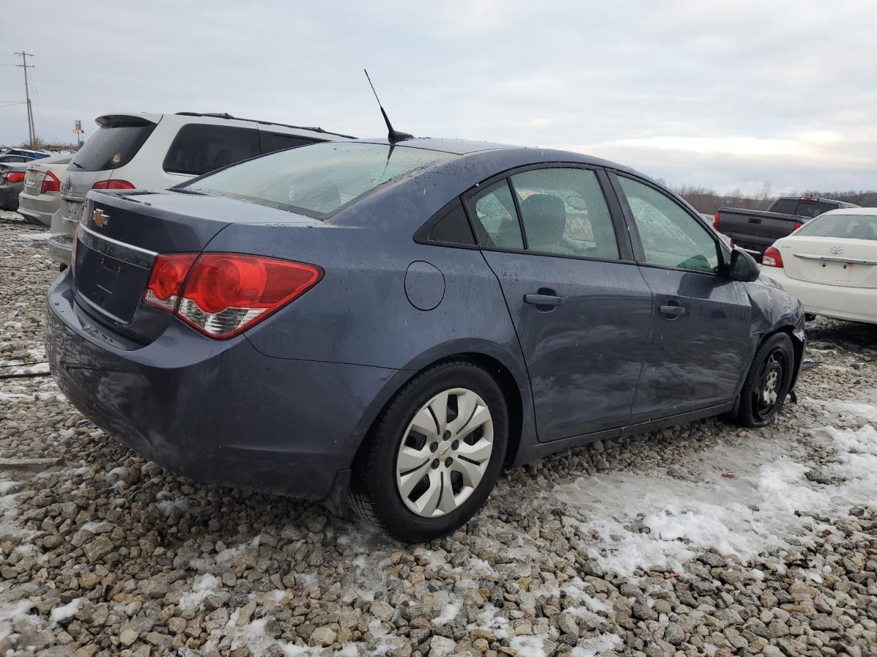 VIN 1G1PA5SH1E7145499 2014 CHEVROLET CRUZE no.3