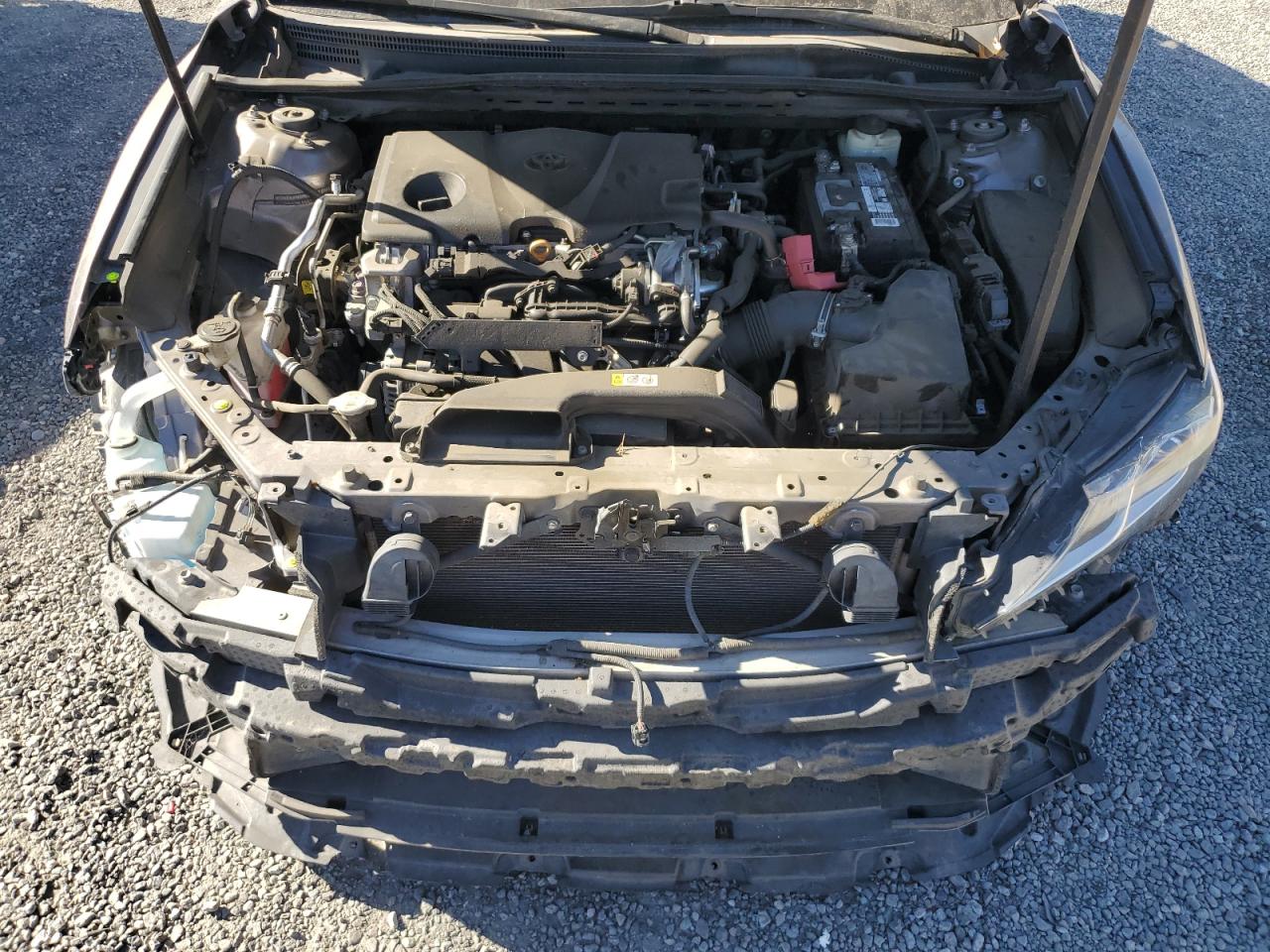 2018 Toyota Camry - Image 11