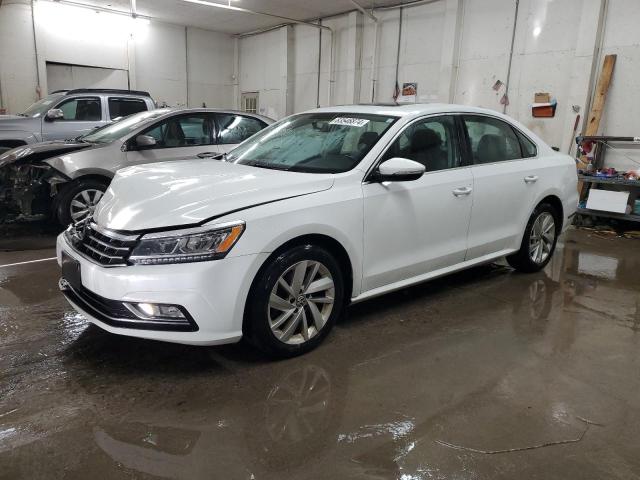  VOLKSWAGEN PASSAT 2018 White