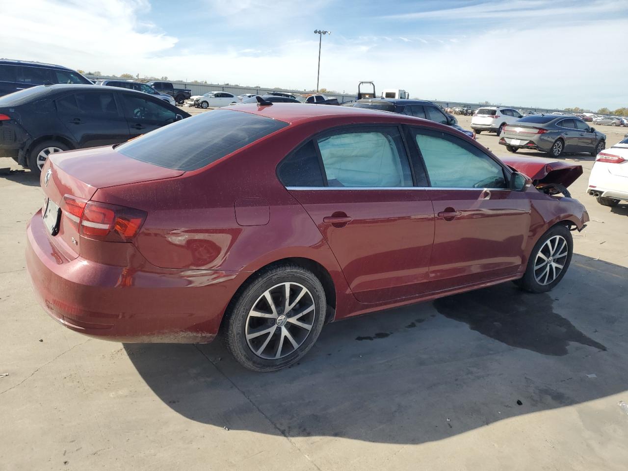 2017 Volkswagen Jetta - Image 3