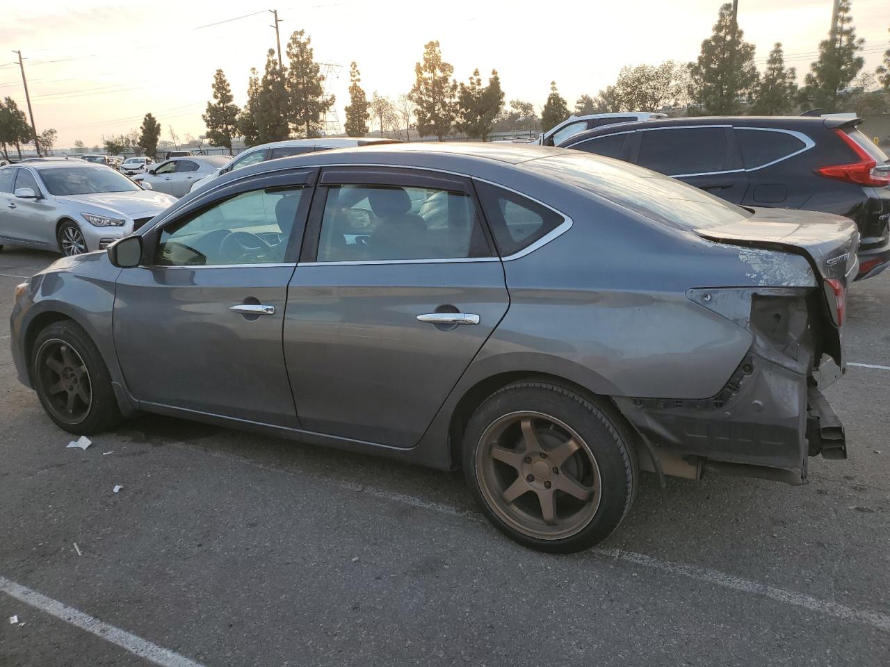 VIN 3N1AB7AP1JY343655 2018 NISSAN SENTRA no.2