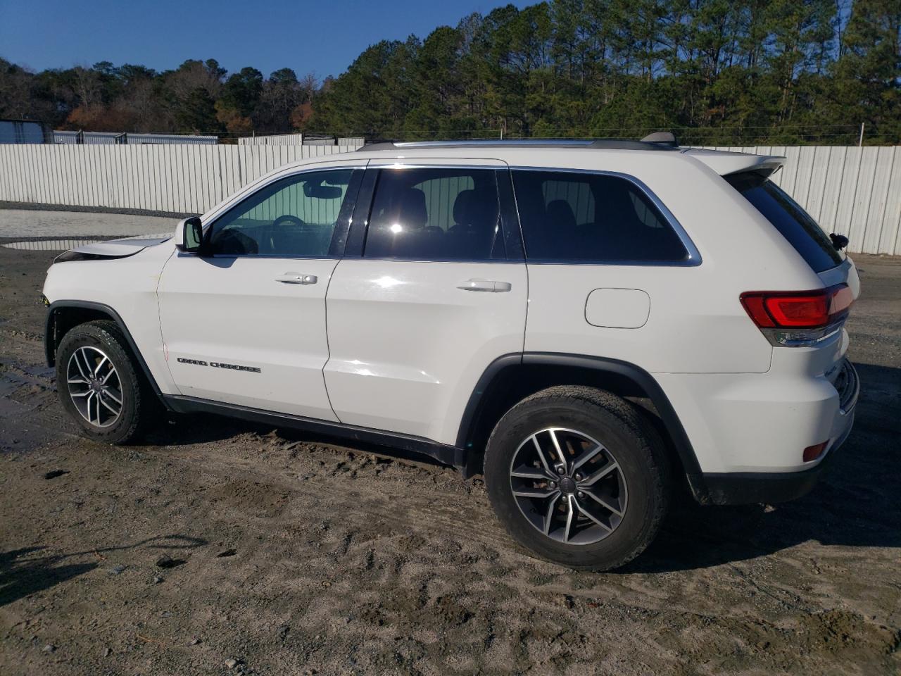 2020 Jeep Grand Cherokee - Image 2