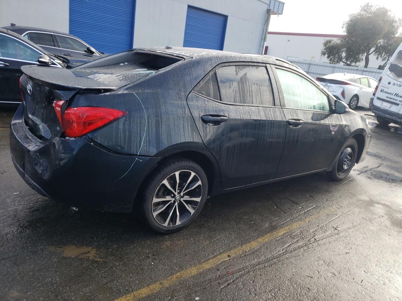 VIN 5YFBURHE9HP651341 2017 TOYOTA COROLLA no.3