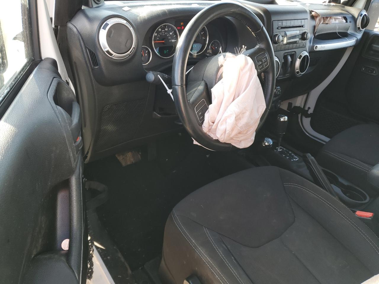 2013 Jeep Wrangler - Image 8