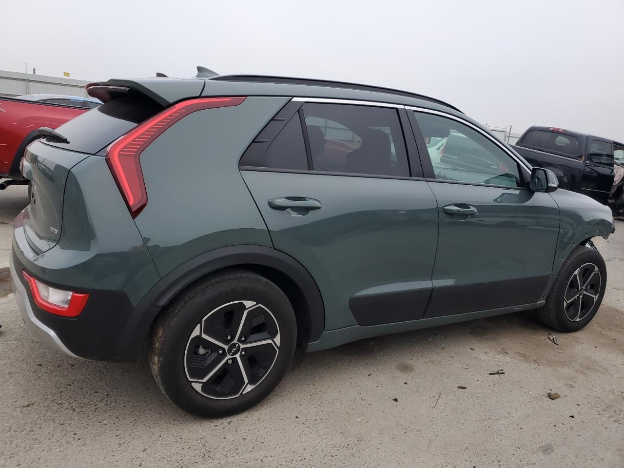 2023 Kia Niro - Image 3