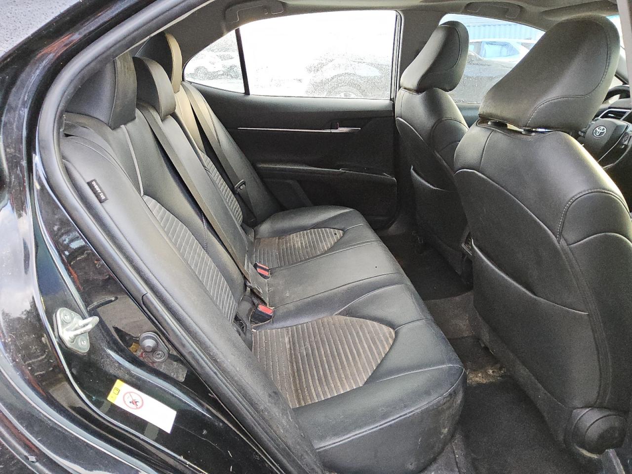 2018 Toyota Camry - Image 10