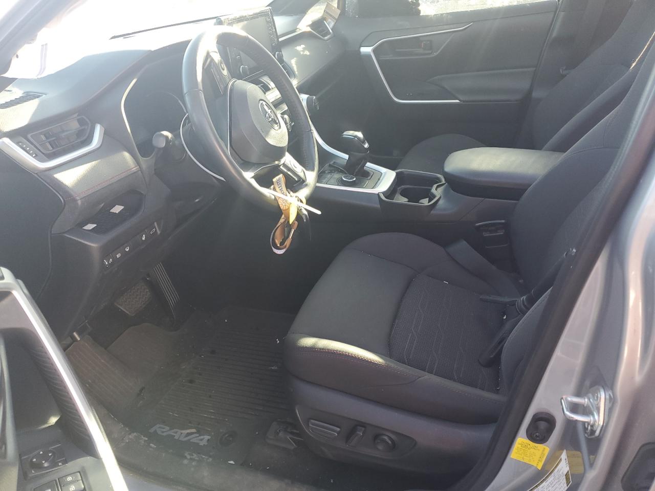 2021 Toyota RAV 4 - Image 7