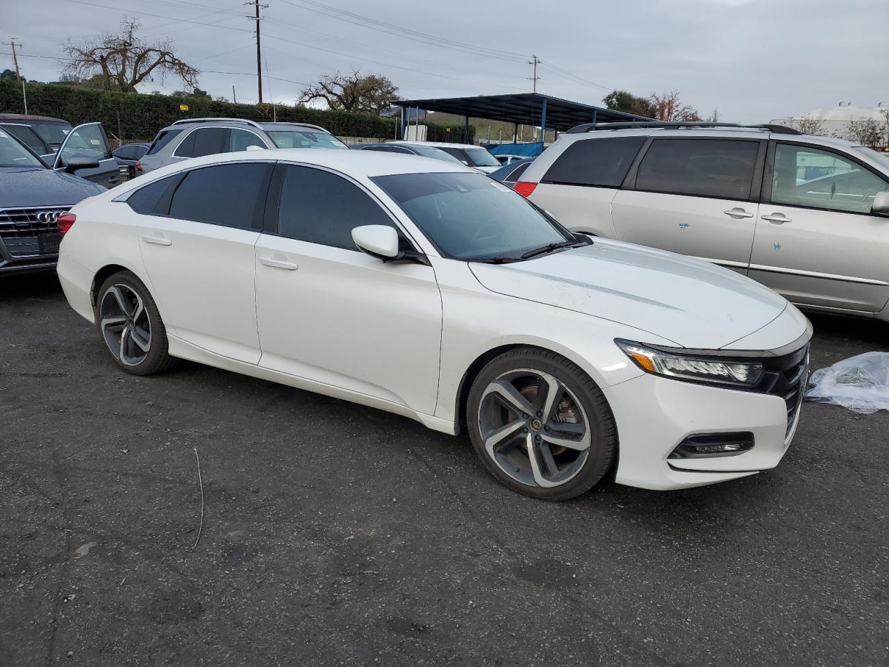 VIN 1HGCV1F31LA107323 2020 HONDA ACCORD no.4