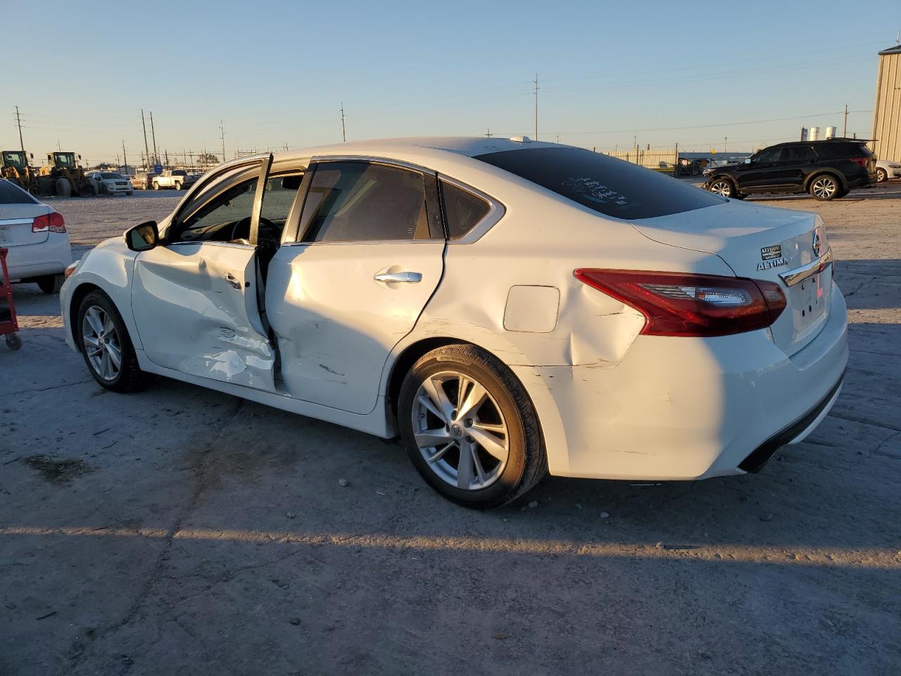 2018 Nissan Altima - Image 2