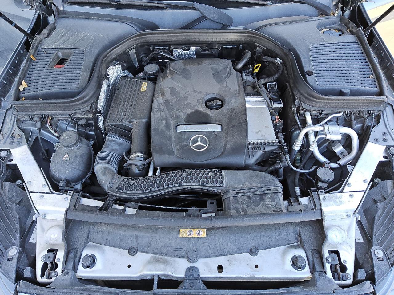 2017 Mercedes-Benz GLC - Image 12