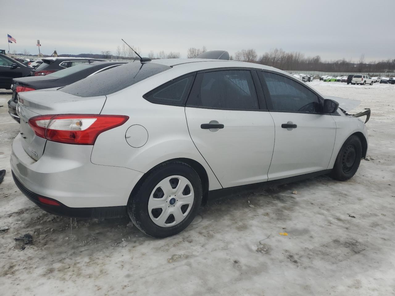 VIN 1FADP3E25EL235241 2014 FORD FOCUS no.3