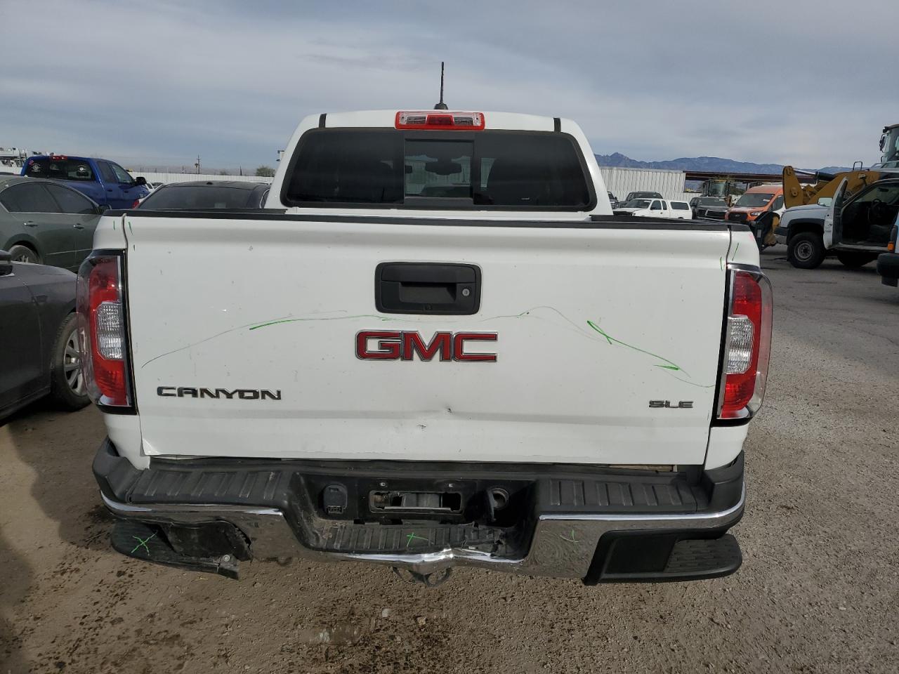 2016 GMC Canyon - Image 6