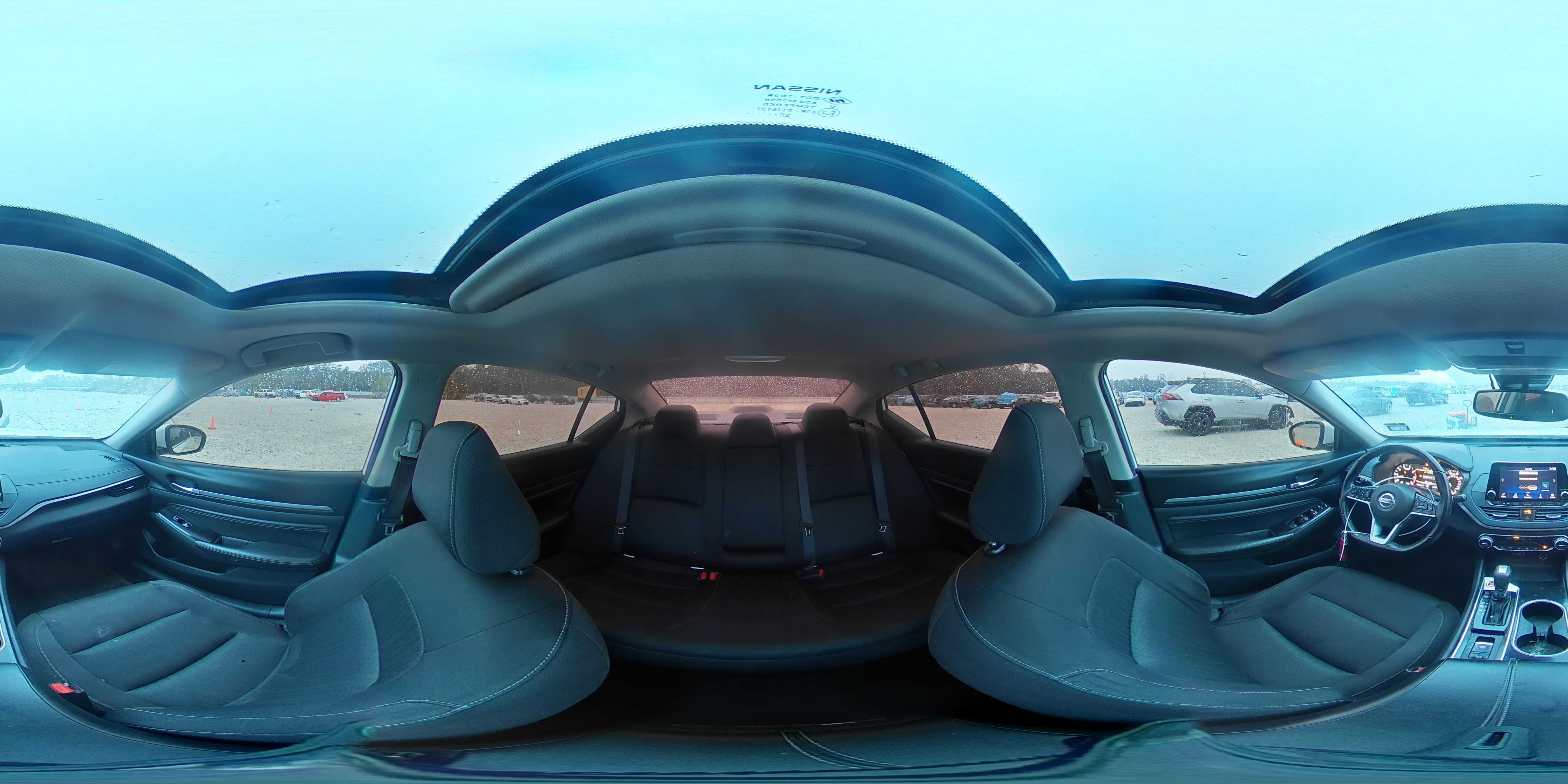 2020 Nissan Altima - Image 15