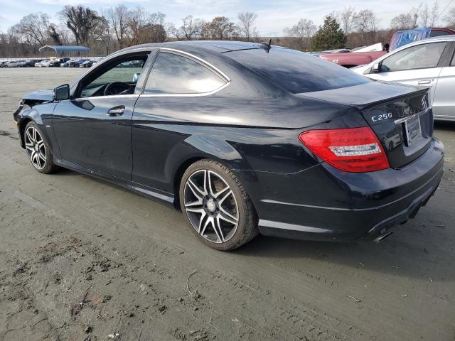  MERCEDES-BENZ C-CLASS 2015 Black